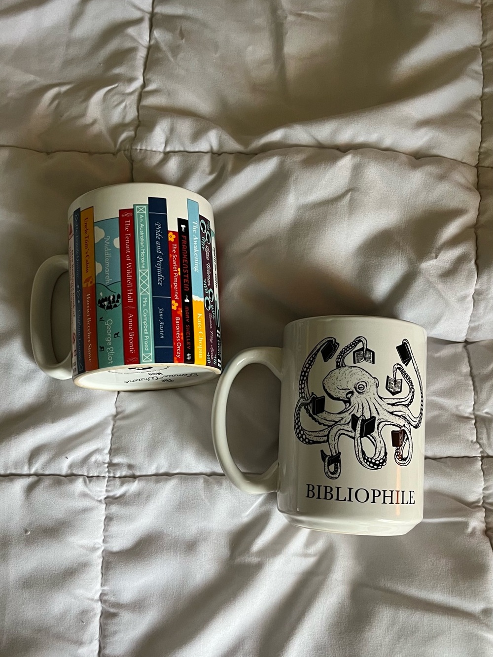Book mugs